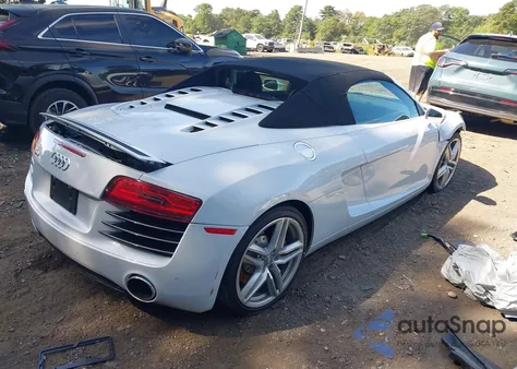 2014 Audi R8 4.2 z USA, uszkodzony, nr VIN WUAWUAFG9EN000133